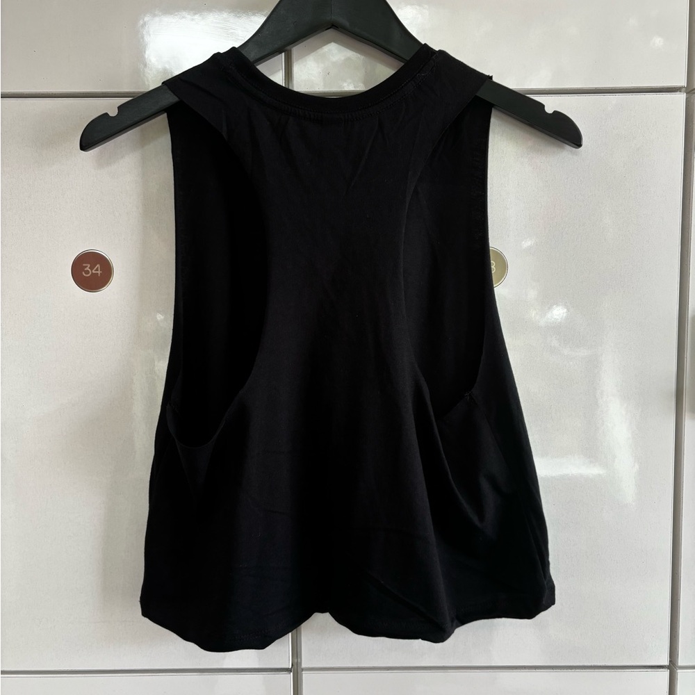 Cyclebar cropped tank - Picture 2 of 2